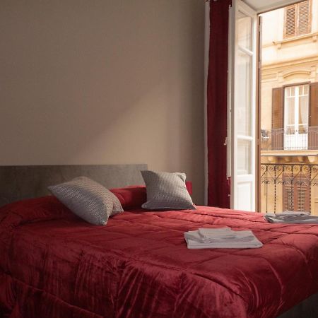 Pacini Deluxe Apartment Palermo Bagian luar foto